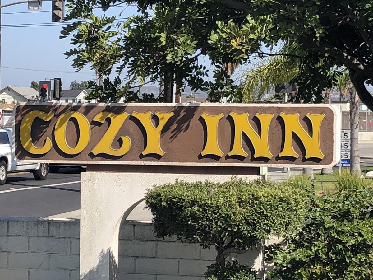 Cozy Inn Costa Mesa Exterior foto